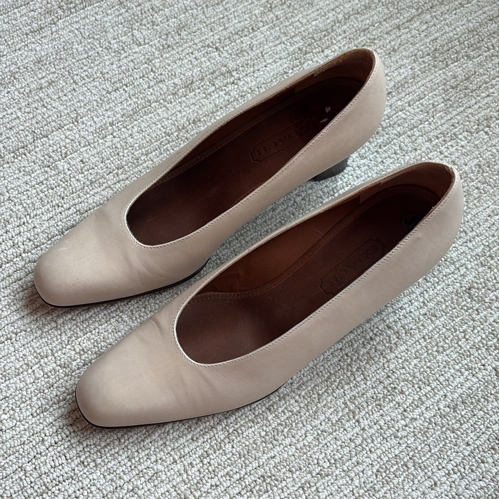 Coach Bone Color Pump Heel